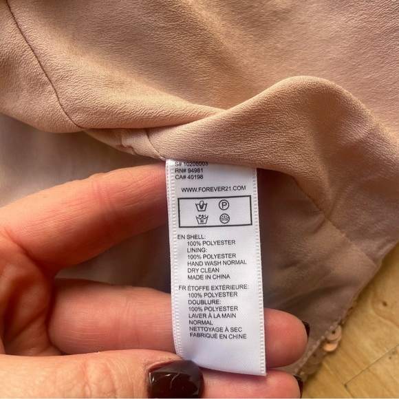 Forever 21 Girls Rose Gold Sequin Festive Jacket Size Medium (10). - Picture 7 of 7